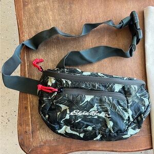 New Eddie Bauer Dark Loden Stowaway Packable Waistpack Fanny Pack